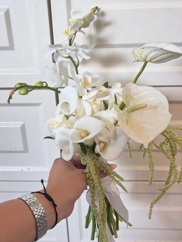 זר כלה סטייל קאלות וורדים